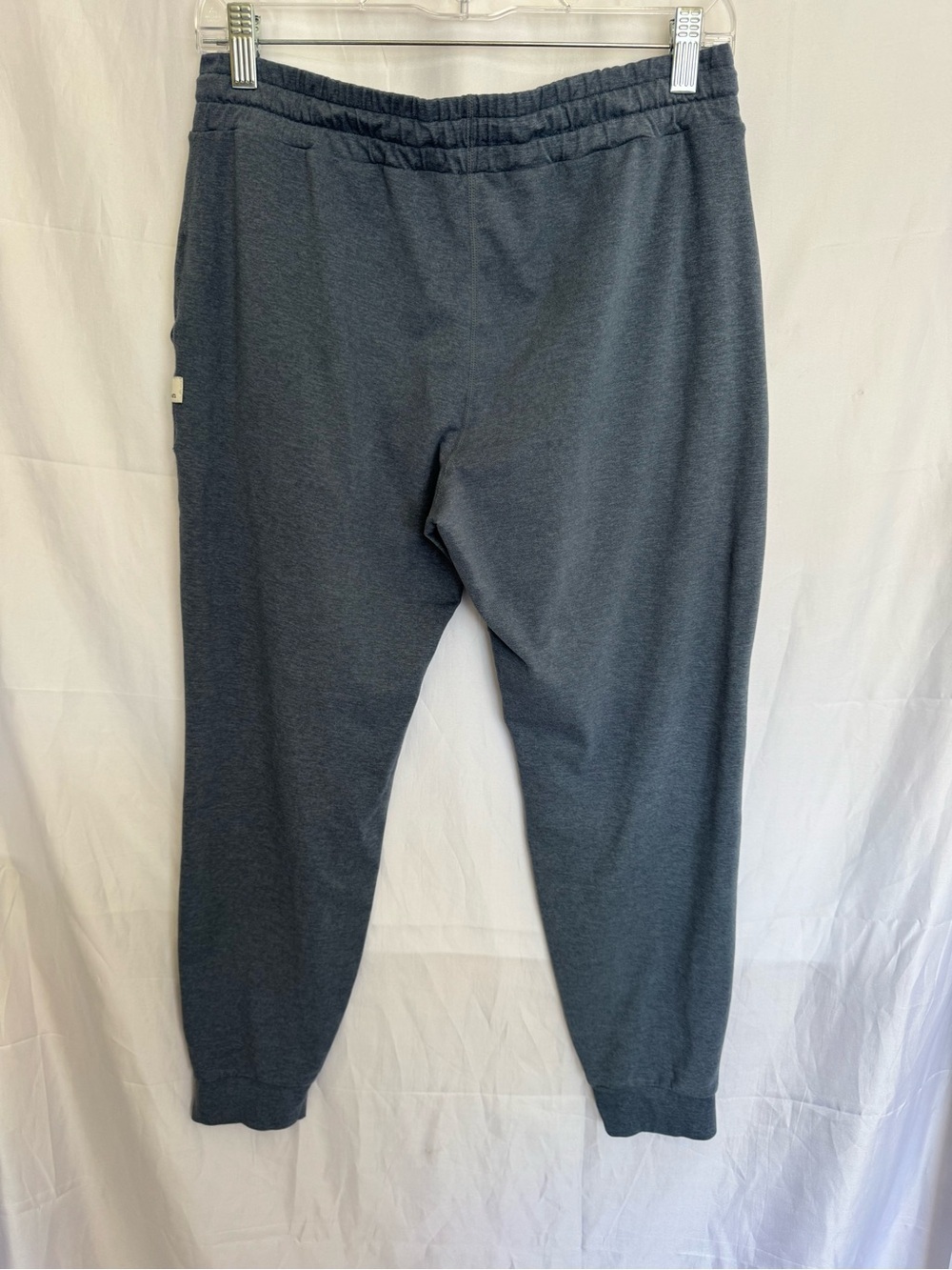 Vuori Performance Joggers Size Small - Picture 3 of 5